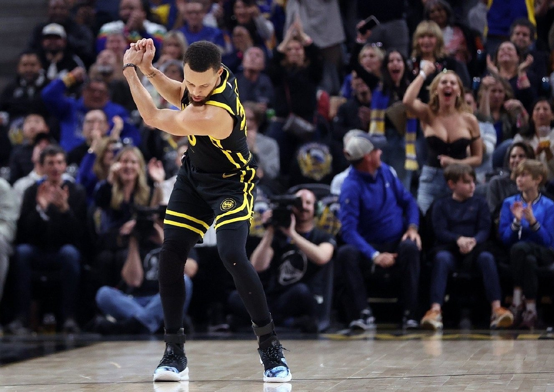 雄鹿不断突破！，蒂姆连续二十场比赛得分超过最后时刻胜出再创辉煌时刻的简单介绍