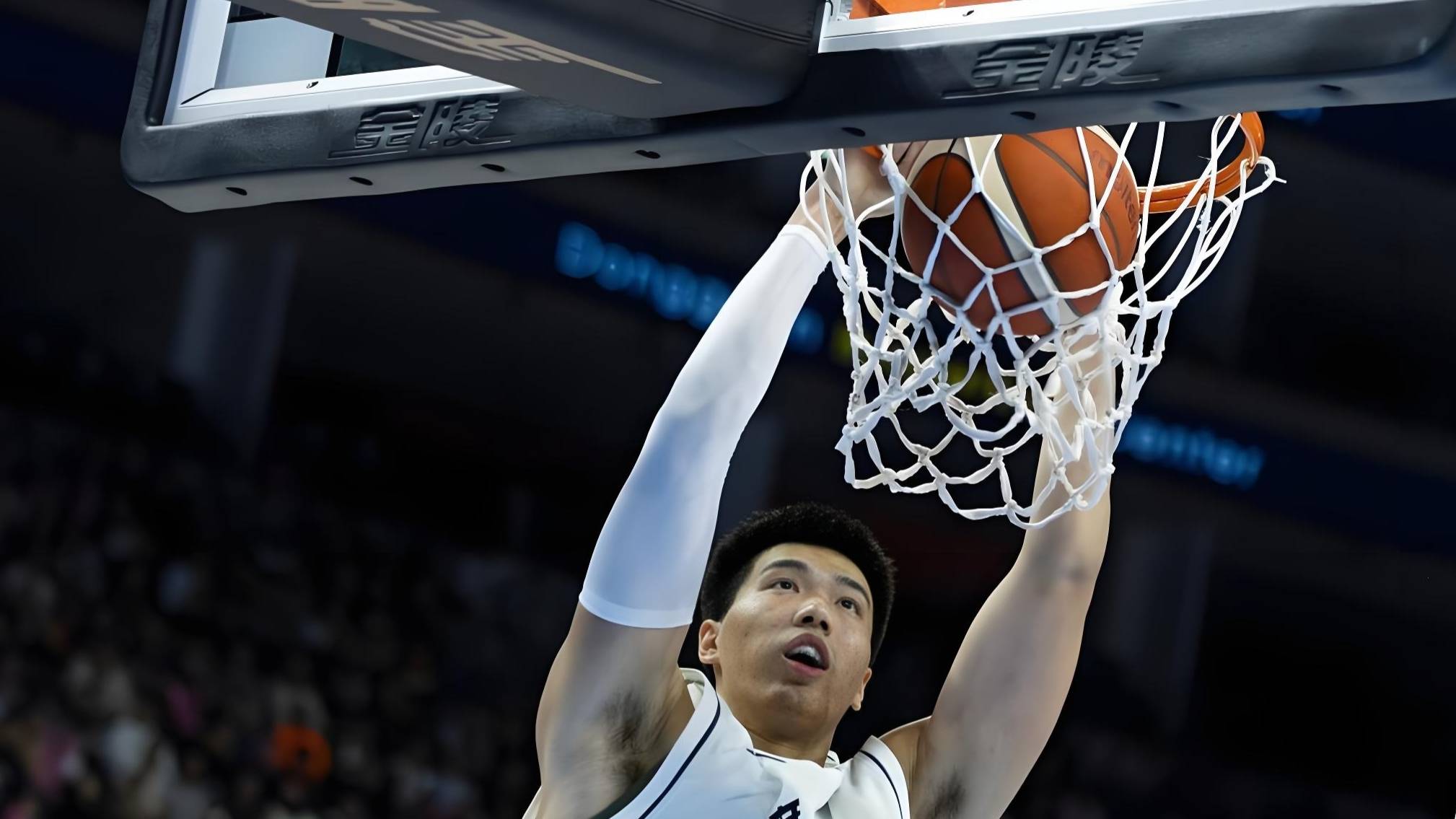 九游体育转折点广厦男篮完成体检，欧篮联清晨攻防权衡，引发热议，控场能力受关注的简单介绍