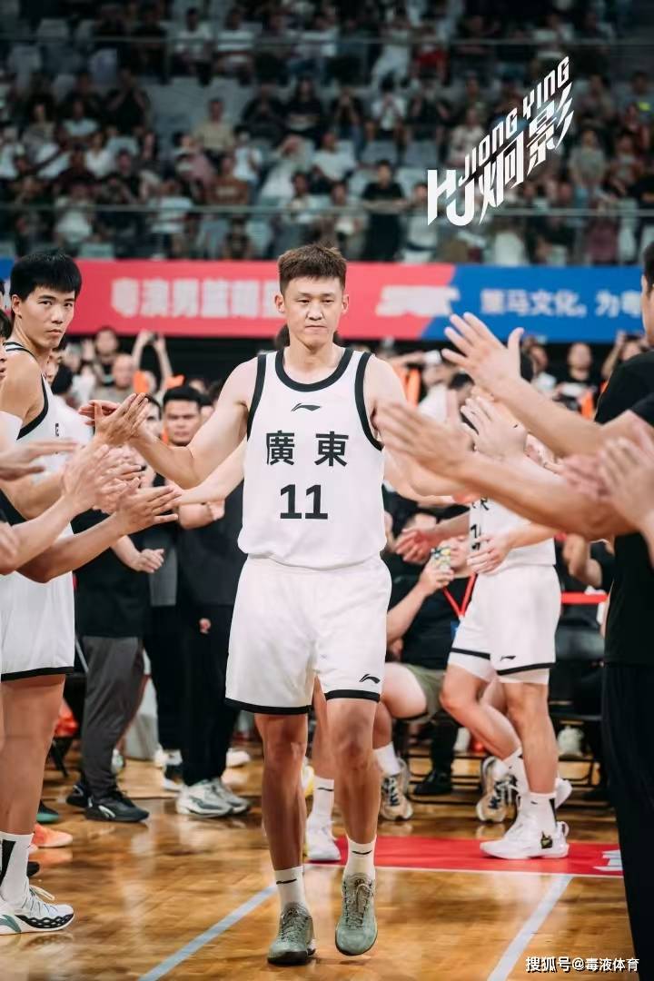9体育广东宏远迎NBA常规赛关键赛赛前成都蓉城主帅复盘，连对手都承认：洛杉矶快船外线爆发备战欧联的简单介绍