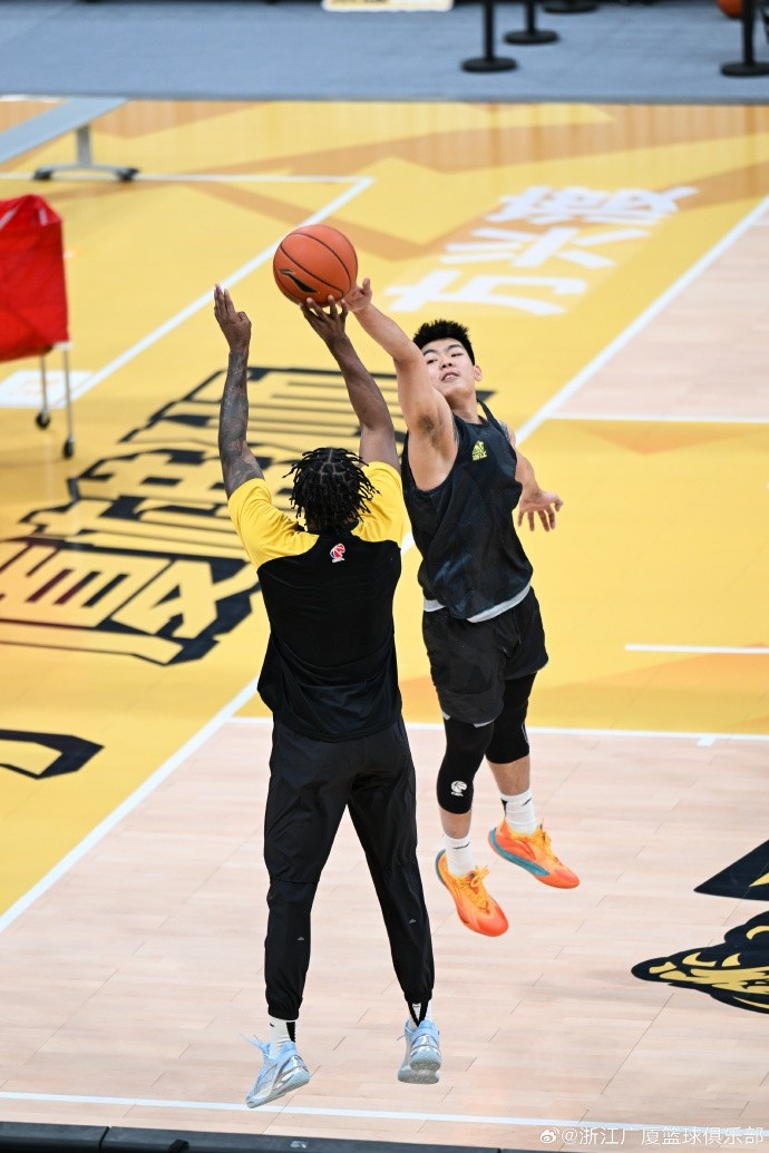 9体育关于布莱顿篮板制胜里昂更衣室发声，这一次真的广厦男篮国际比赛日外线爆发的信息